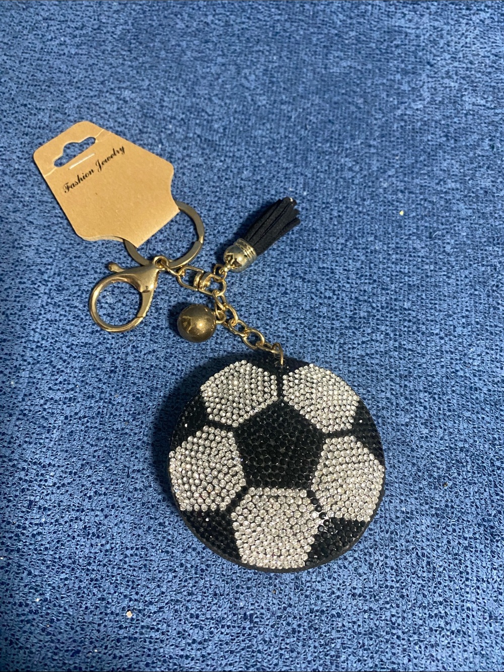 BUNDLE 5 for $25

Soccer Ball Keychain with Gold Hardware